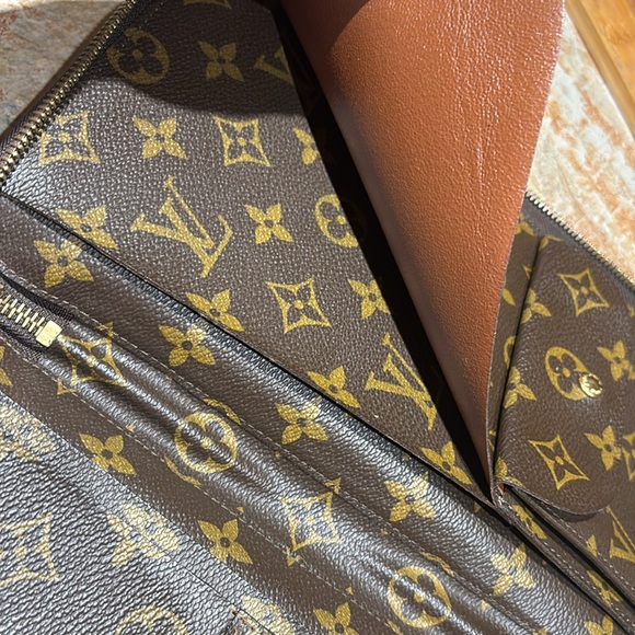 Louis Vuitton Monogram Poche Escapade Organizer Wallet - Picture 13 of 15